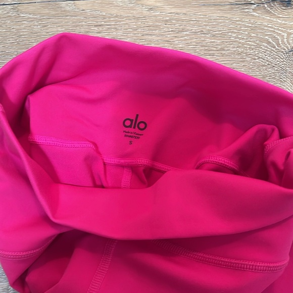 ALO leggings - Picture 2 of 3